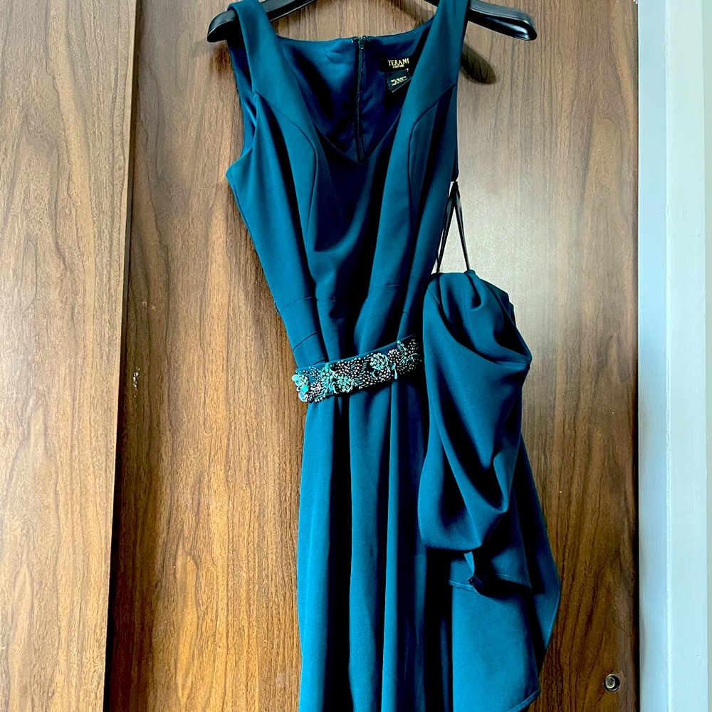 Terani couture emerald green gown with train and embellished belt, size 16.